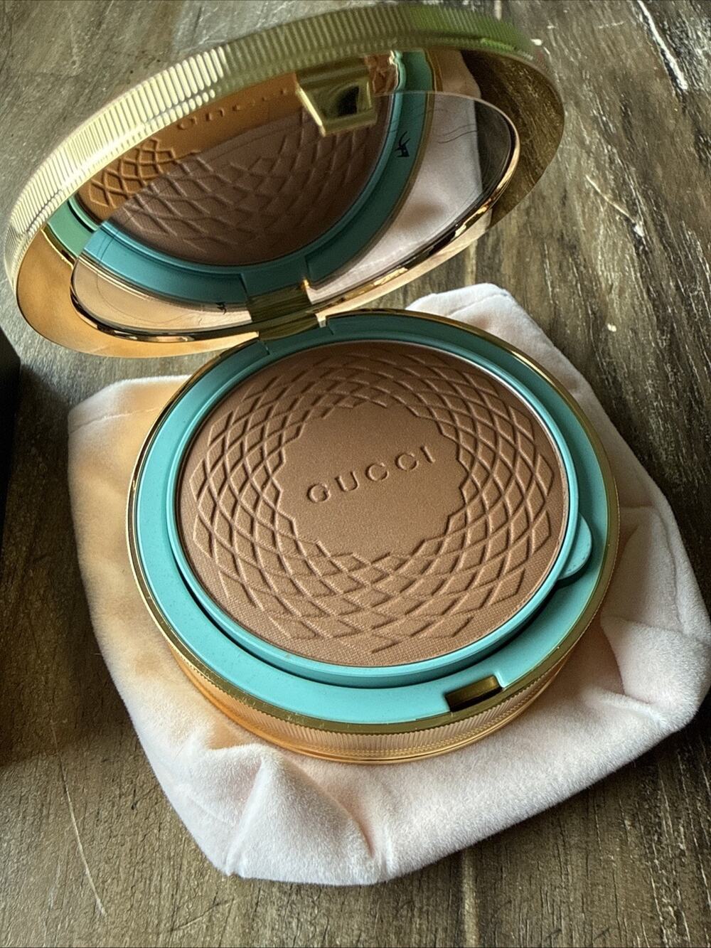 Gucci Poudre de Beauté Éclat Soleil Bronzer 03 Medium – Rare Discontinued NIB